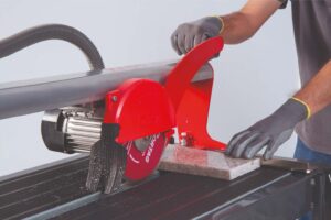 Corte de baldosa con Cortadora Eléctrica ZAPP 1250 G2