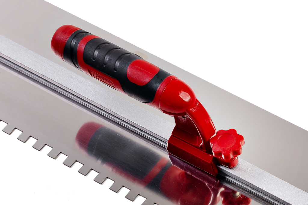 62932_DESEMPENADEIRA_INOX_COM_CABO_REMOVÍVEL_10X10 MM_DETALHE Grande 2