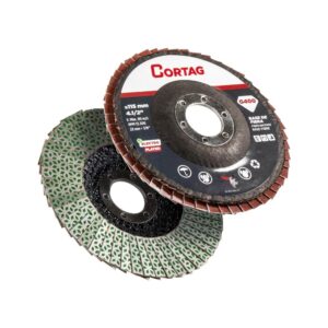 ¿Cuál es la diferencia entre un disco flap y un disco de desbaste? 1 disco flap diamantado de Cortag que muestra su superficie para que se vea la diferencia con un disco de desbaste